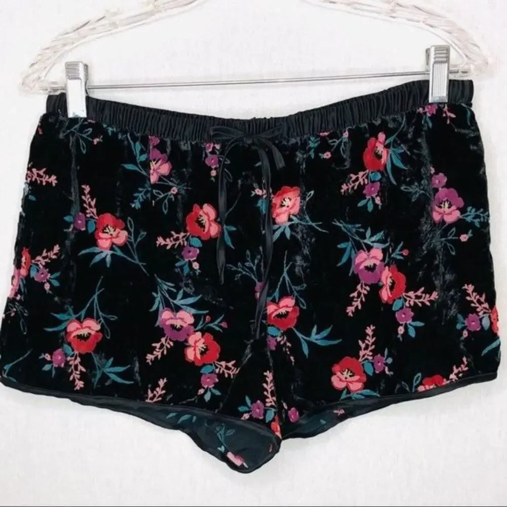 INC Velvet burnout sleep short black floral Small - Picture 1 of 8